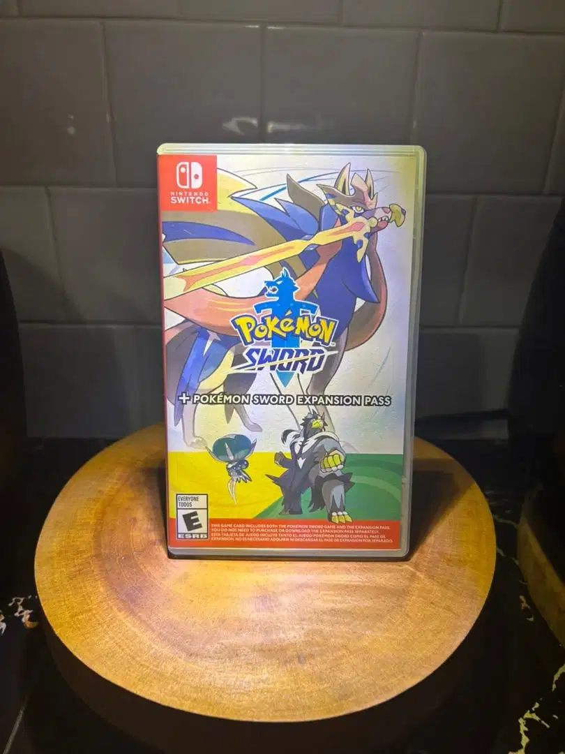 Pokemon Sword with Expansion Pass Nintendo Switch