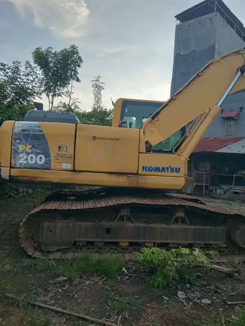 Masih Tersedia. Excavator Komatsu PC200 Tahun 2015. Penggunaan Pribadi