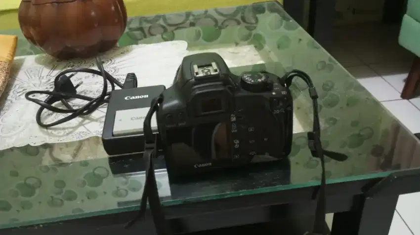 Kamera DSLR Canon Eos 1000D fungsi normal cocok untuk pemula