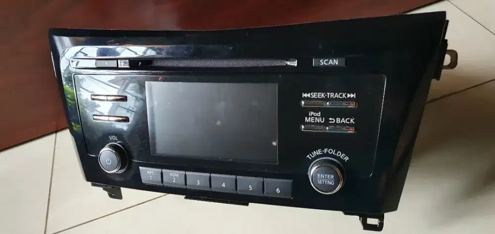 HU Nissan XTrail T32, Original