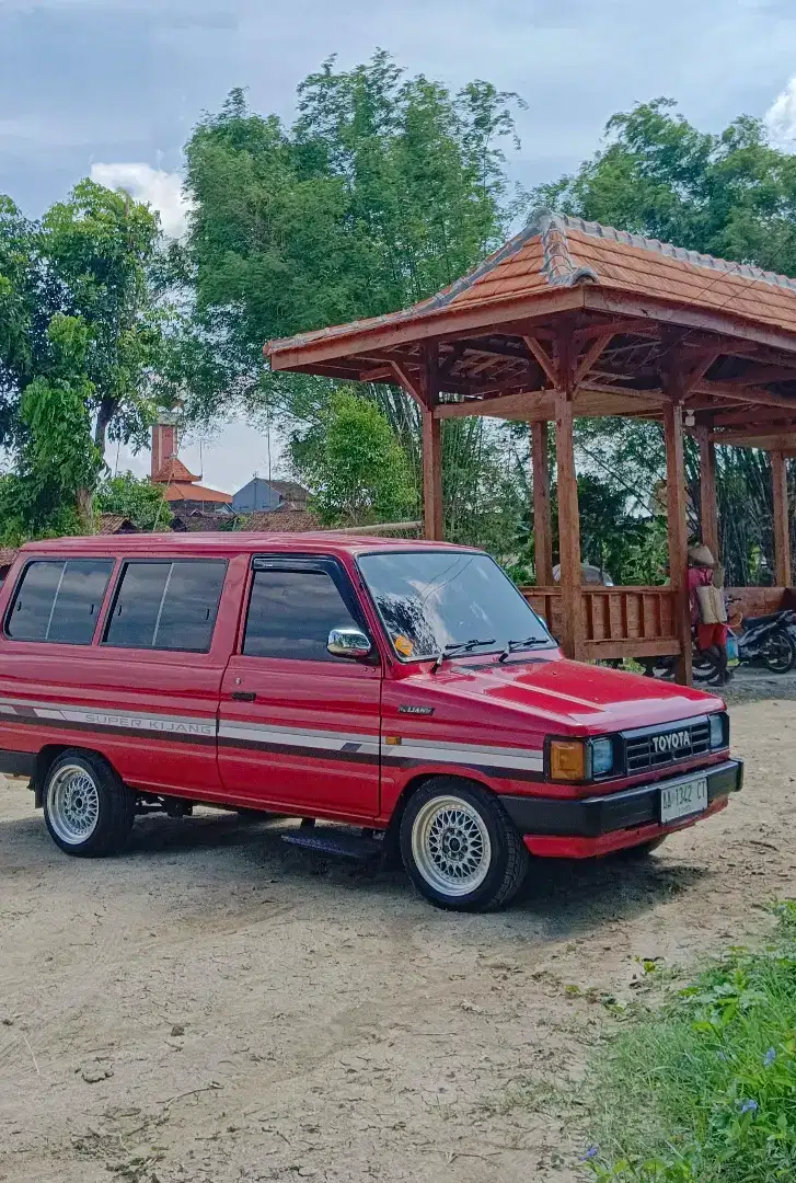 (Jual Cepat) Kijang Super Long Istimewa