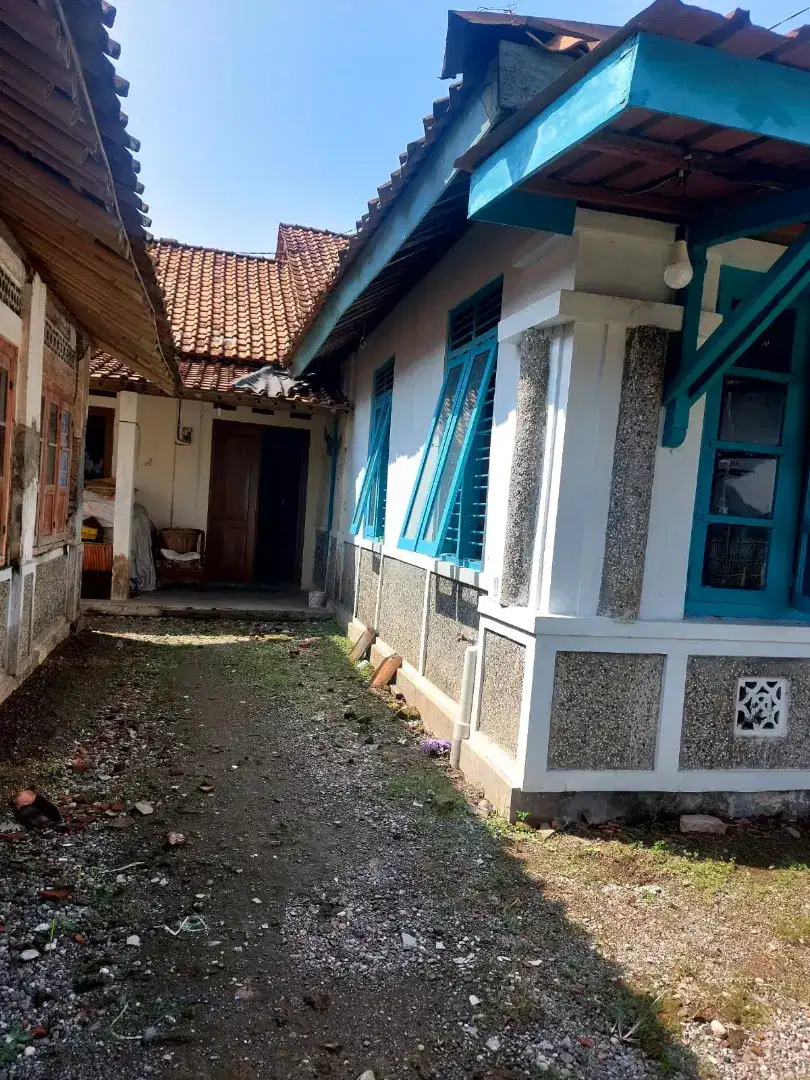 RUMAH DI KONTRAKKAN 18.000.000/Tahun.   Kos 400.000/bln/kmr