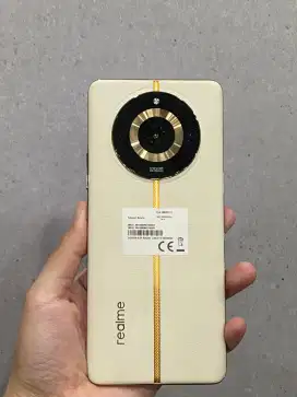 Second Realme 11 Pro 5G 8+8/256GB Ex Display Garansi Desember 2023