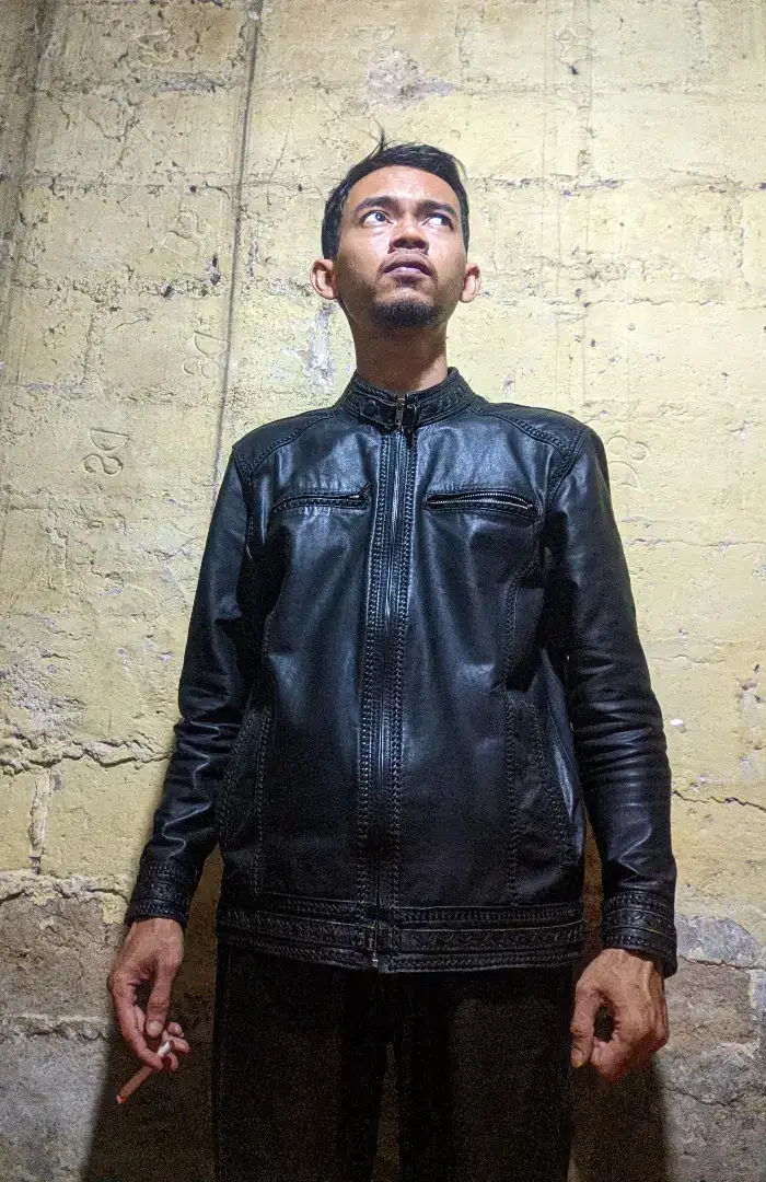 Jaket kulit sulam