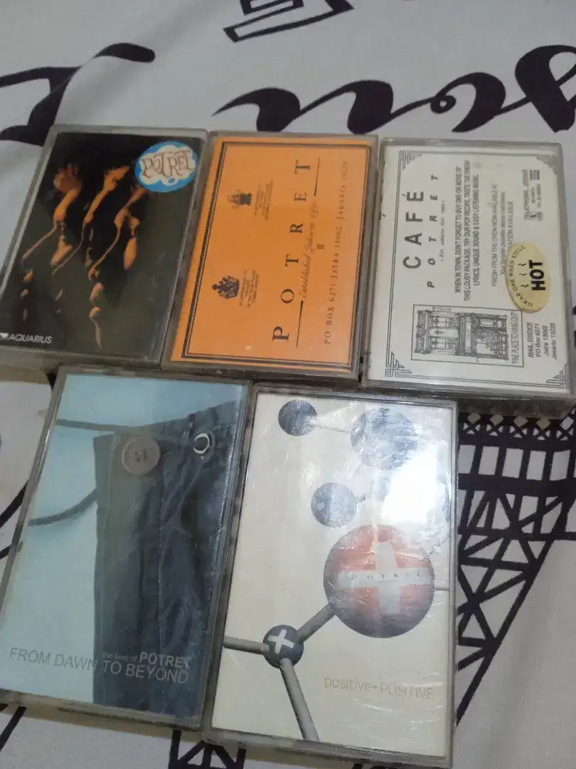 kaset album potret dan lain lain