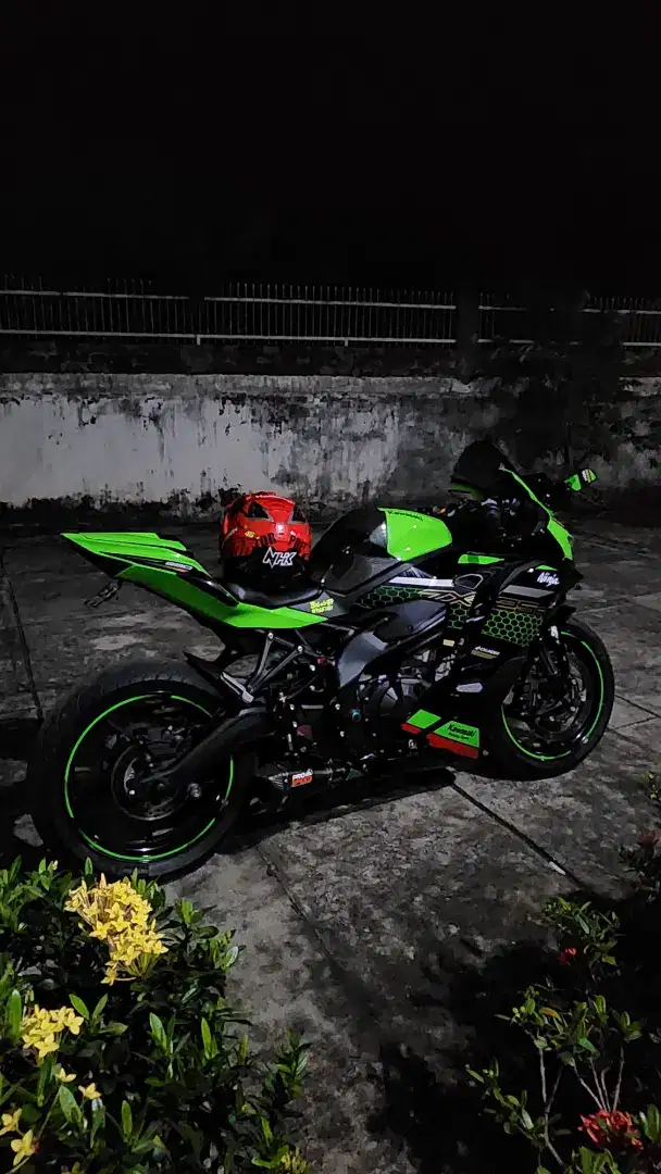 ZX25R ABS..mulus..odo..2000 km 2021 cak baru bkn ninja 250 zx25r