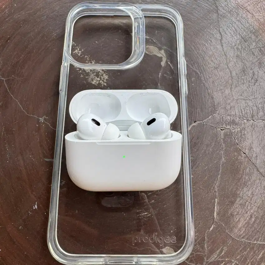 AirPods Pro Gen 2 USB C Garansi AppleCare+ Sampai 4-2-2026