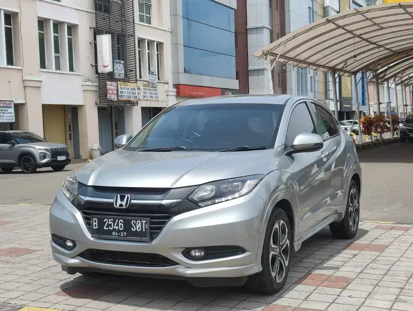 Tdp. 5 jt Honda HRV HR-V 2017 Prestige Silver Terawat