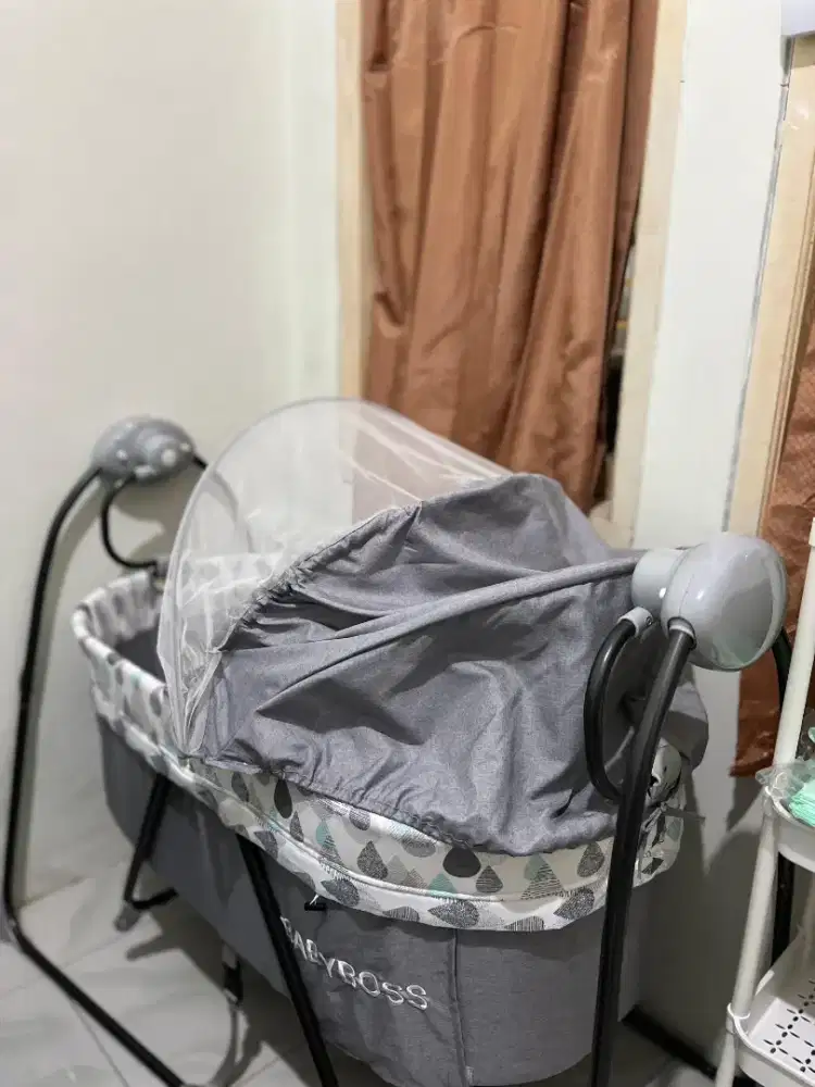 KERANJANG BAYI BABY BOSS