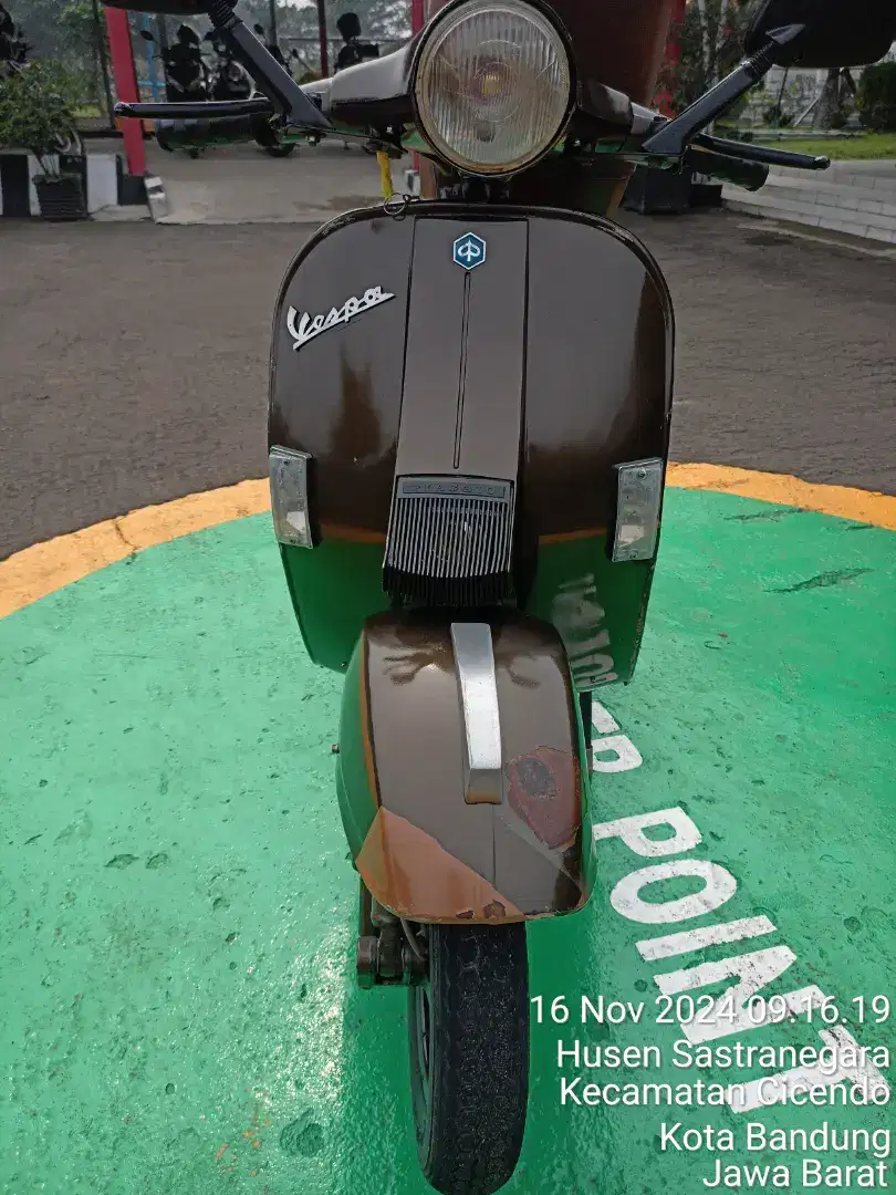 Vespa exclusive 2 tahun 95