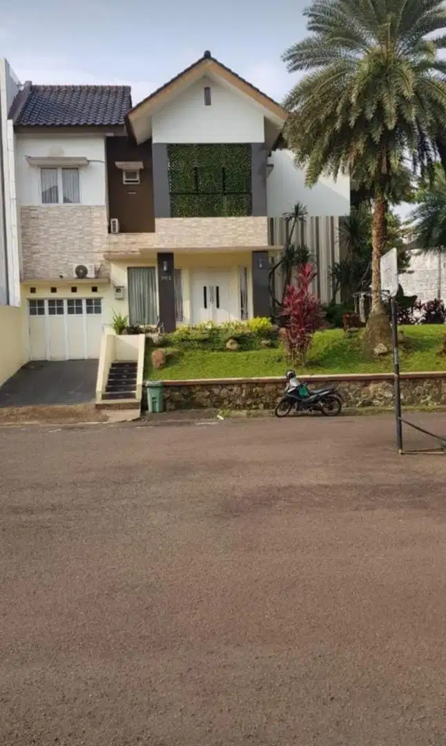 Rumah Mewah Fully Furnished Dalam Cluster Tirta Nirwana BNR