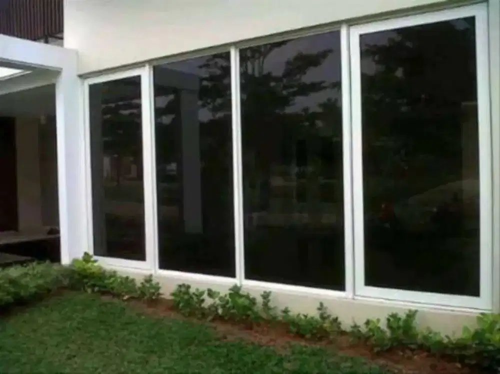 Jasa pasang stiker kaca sundblas Murah Kualitas terbaru