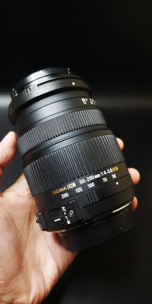 Lensa Sigma DC 50-200mm 1:4-5.6 HSM (For Nikon)