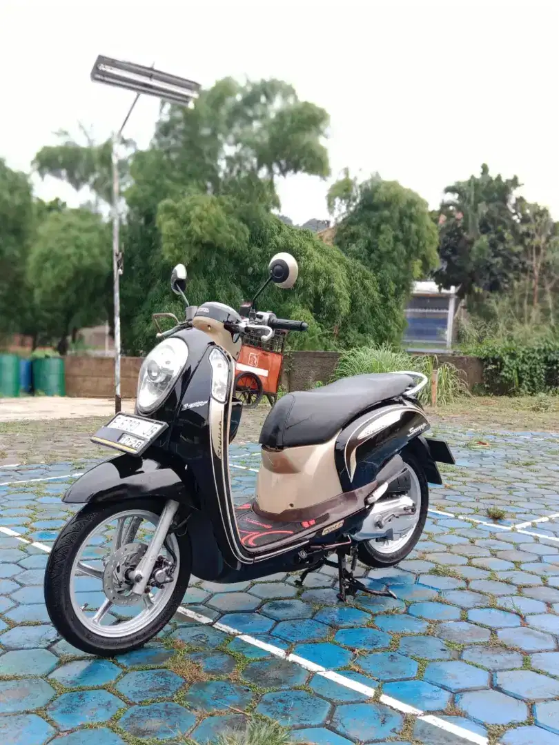 92% : FOR SALE HONDA SCOOPY STYLISH 2013 PAJAK ON F KAB