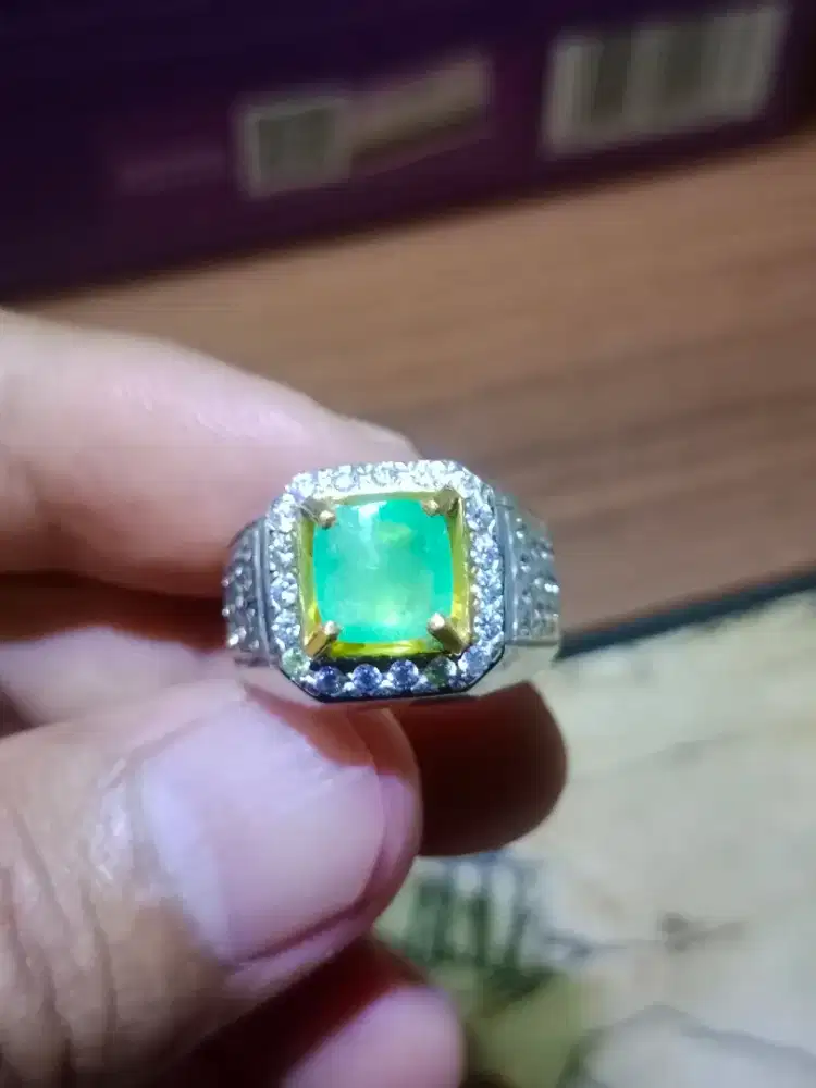 Natural Emerald Beryl  ( Zamcol )