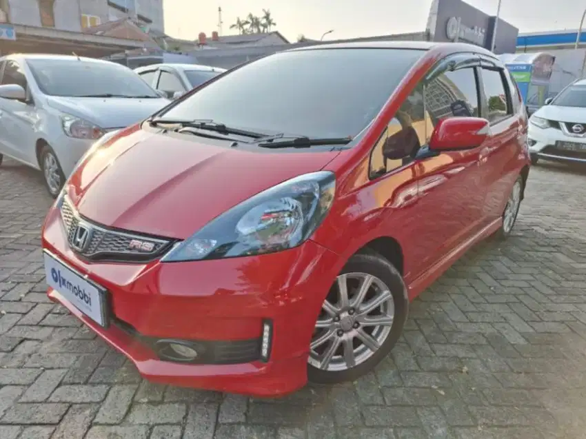 DP Rendah  11JT Honda Jazz 1.5 E Bensin-MT 2013 Merah