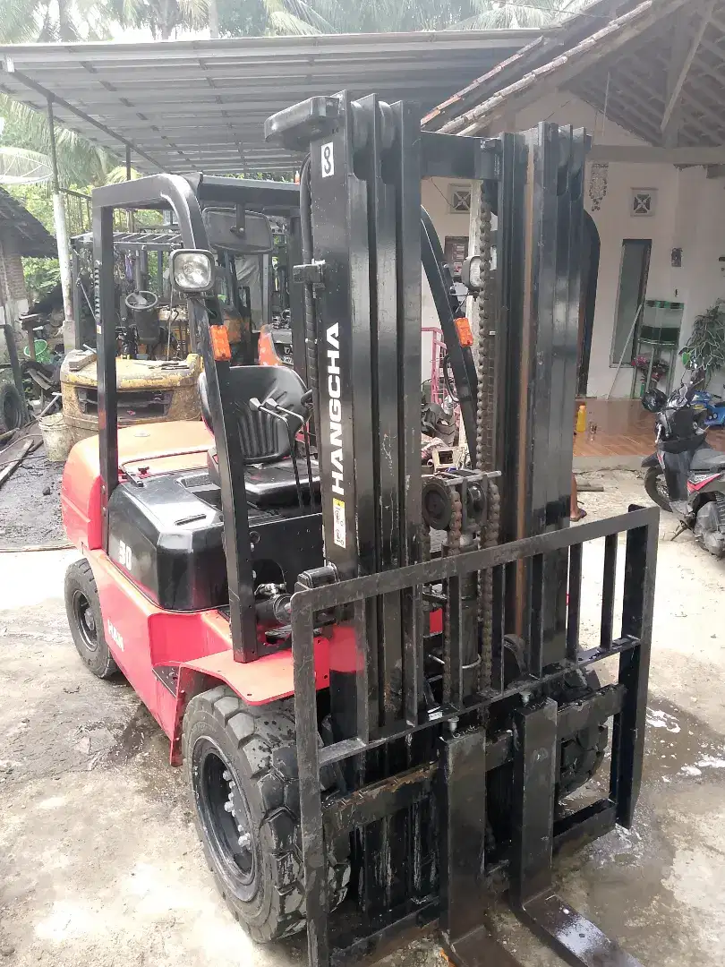 Forklift 3 ton 2023 belom kena kunci