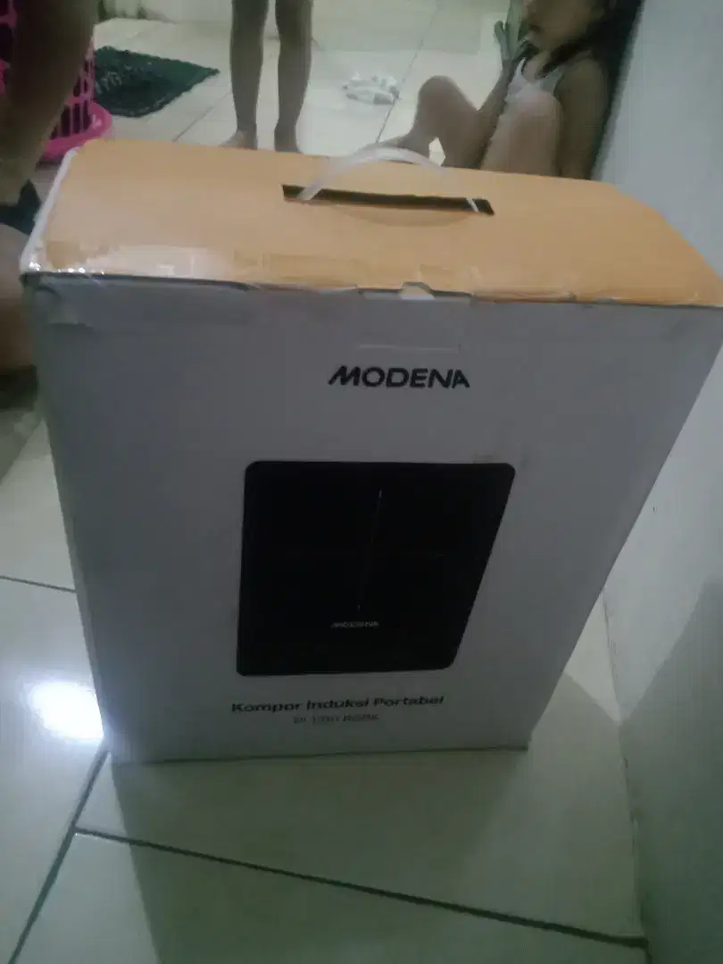 Modena kompor induksi portable