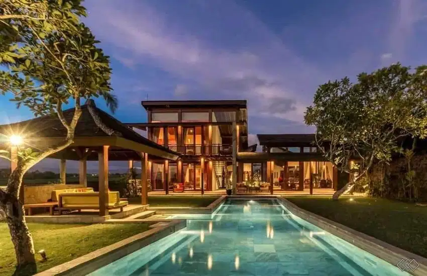 DIJUAL VILLA MEWAH VIEW LAUT DAN HAMPARAN SAWAH TABANAN BALI