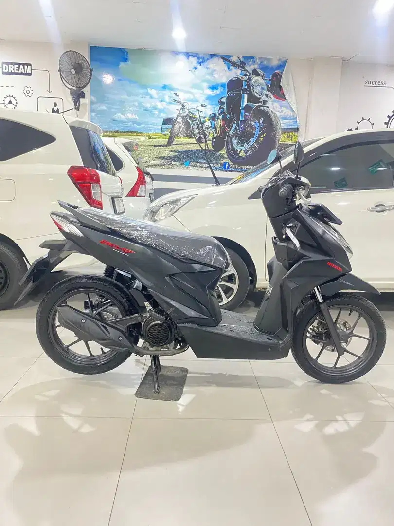 HONDA BEAT DELUXE CBS ISS SIAP PAKAI