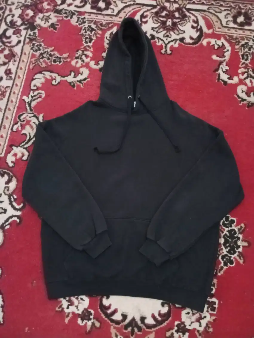 HOODIE HITAM POLOS