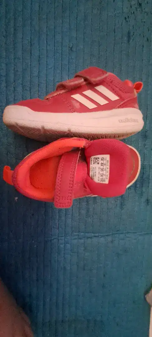 PreLov sepatu anak