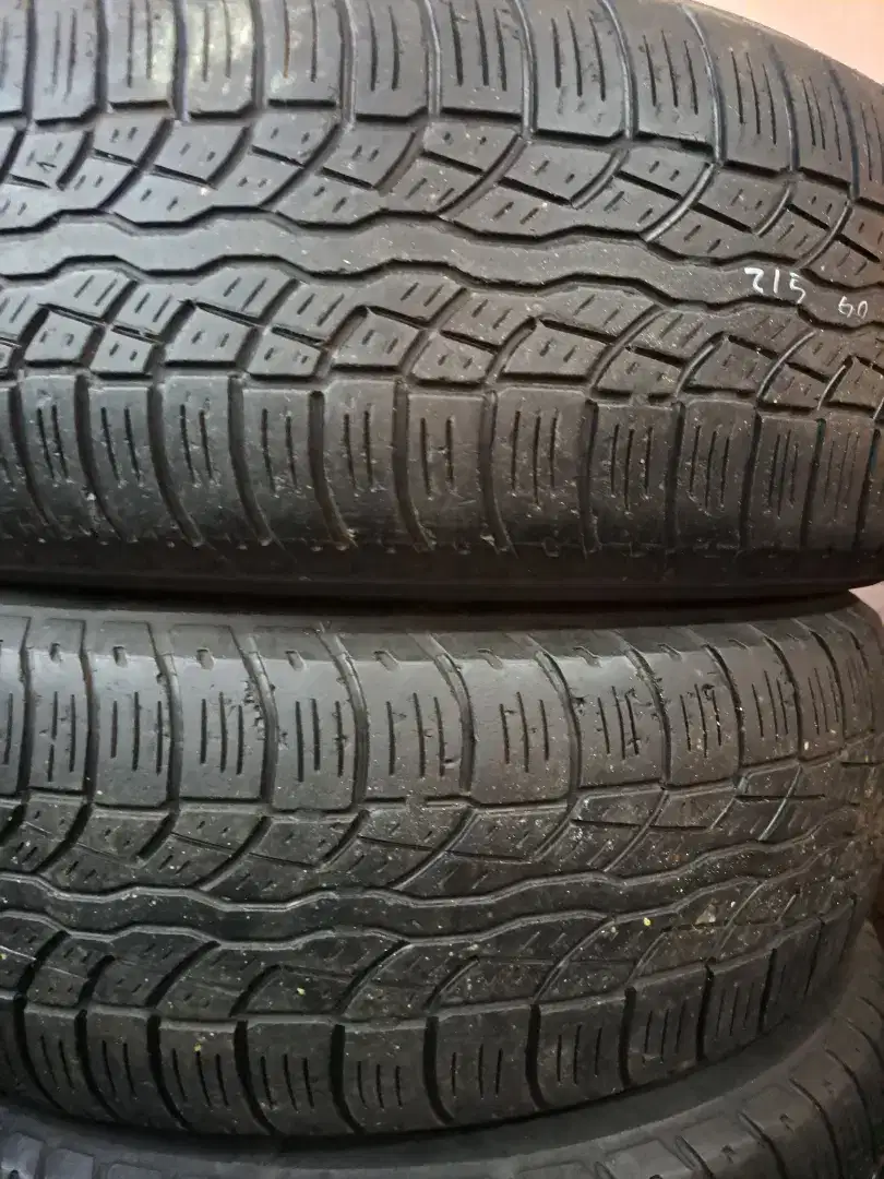 Ban mobil 215 60 r17 bridgestone dueler 2pcs