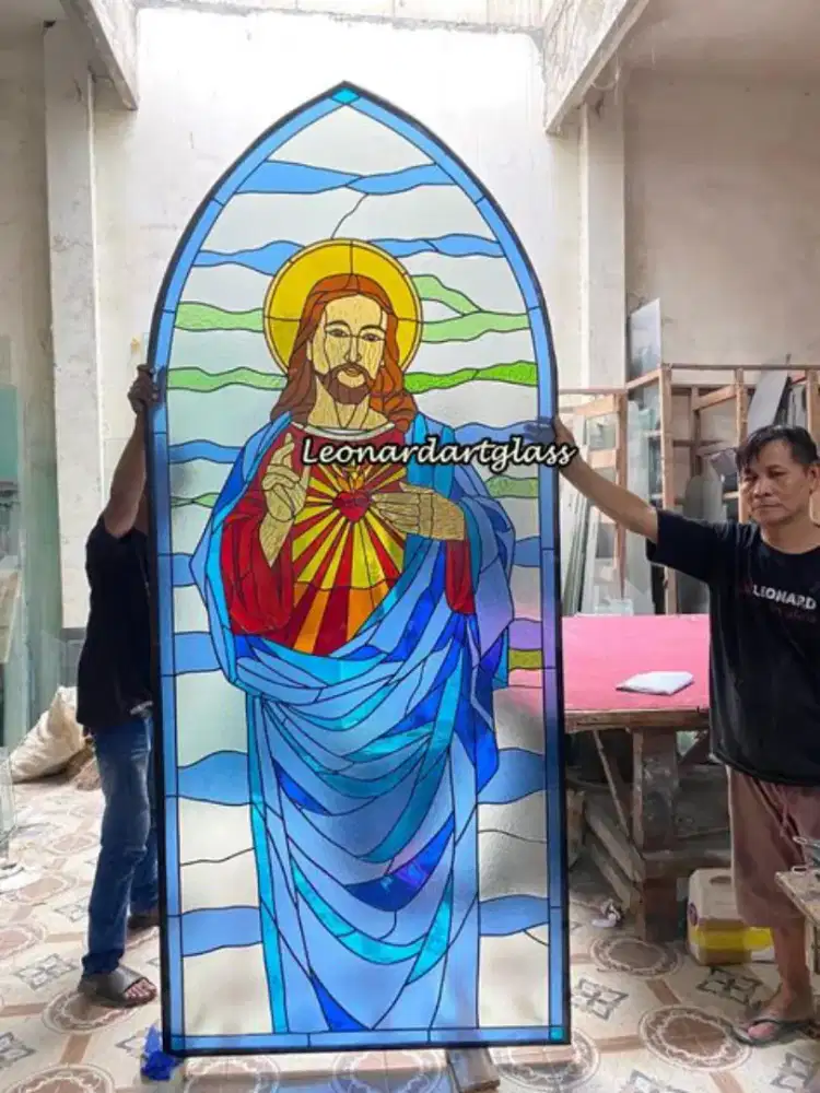 Kaca patri gereja gambar yesus kerahiman
