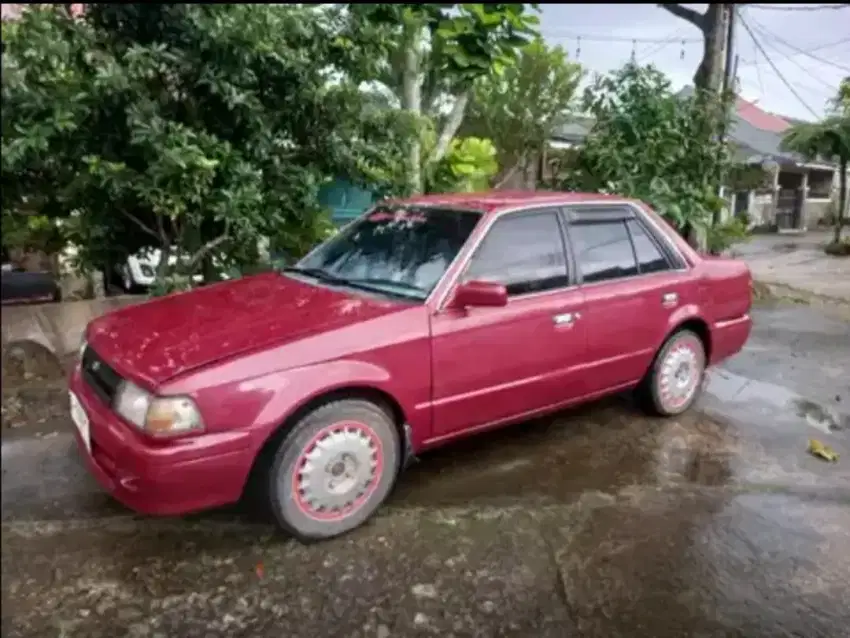 Dijual Ford Laser 1.3 GL - 1998