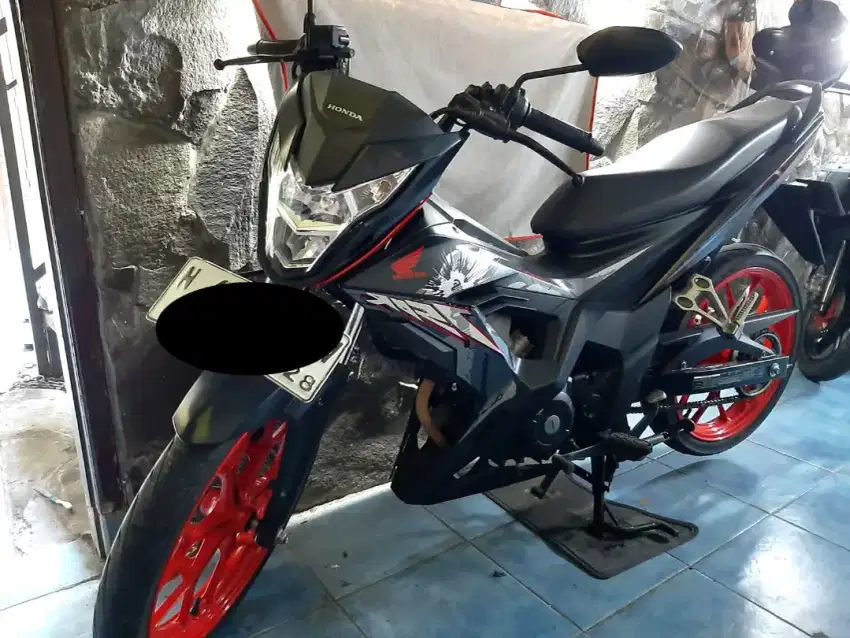 Honda SONIC th2018

Kondisi ISTIMEWA,   TOTAL ORIGINAL standar PABRIK