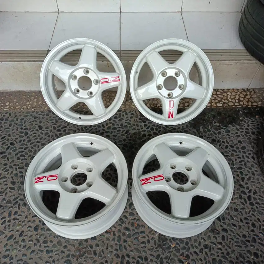 Bridgestone Beat R15 Original Made in Japan. Ori 5x114 rare spec.