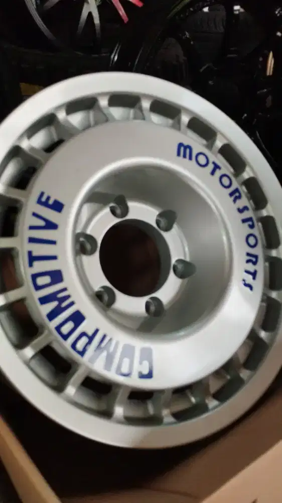 RL compomotive Ring 16 x 7.5 in et O hole 6pcd 139.7