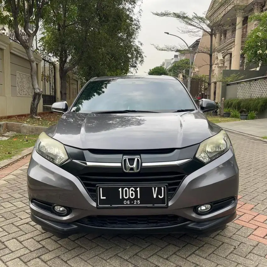 HONDA HRV 1.5 S 2015 A/T ABU ABU TUA METALIK