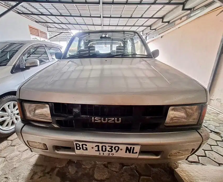 Isuzu Panther 1999 Pemakaian Pribadi