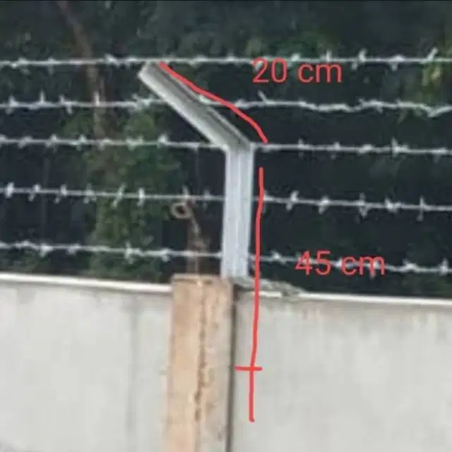 Kawat Duri Hot dip Galvanis 50 meteran tahan karat