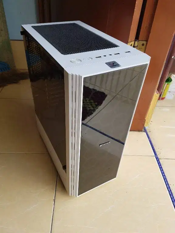 Casing Raptor White 3x fan ATX