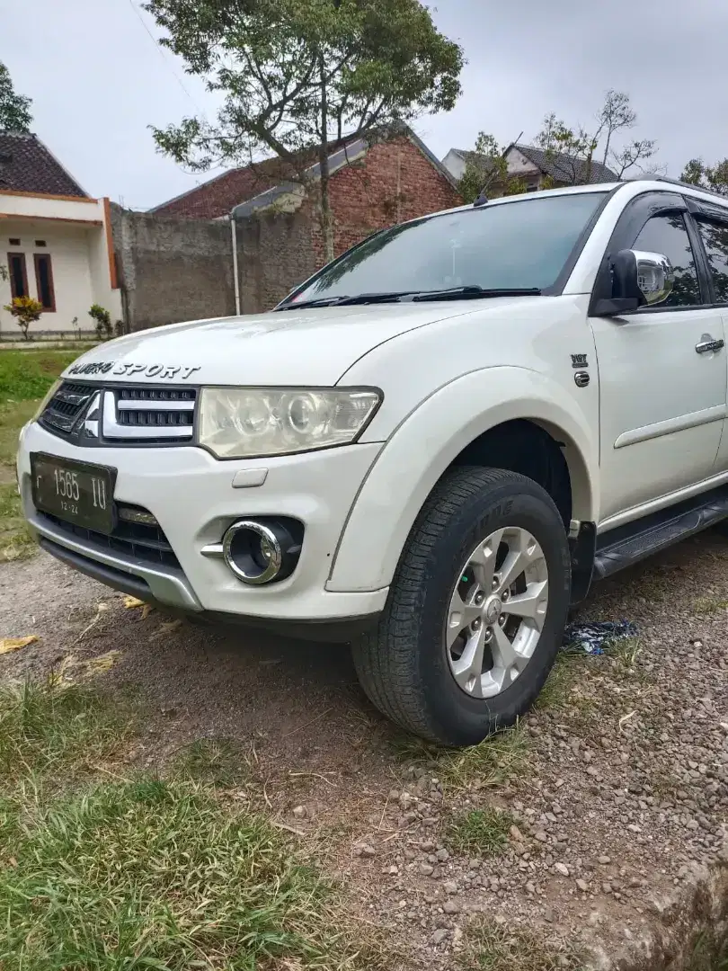 Di jual Mitsubishi Pajero sport Dakar 2015