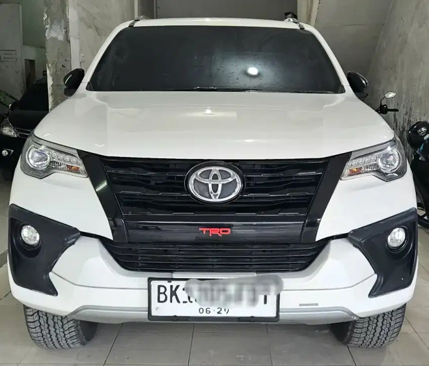 Fortuner VRZ TRD diesel AT 2019 Putih