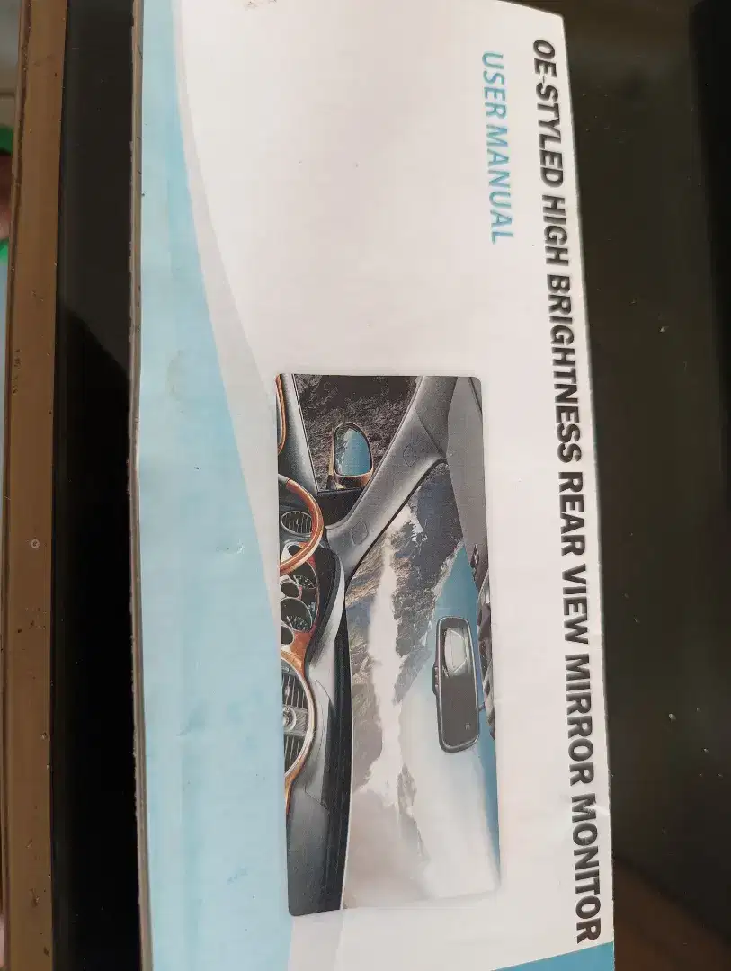 Spion tengah auto dimming
