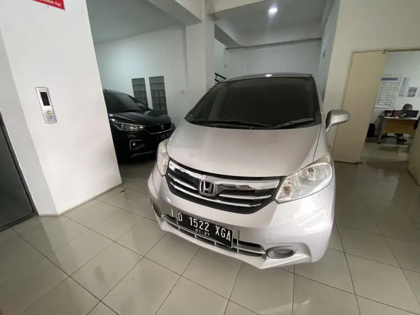 HONDA FREED 1.5 S BENSIN -AT 2013