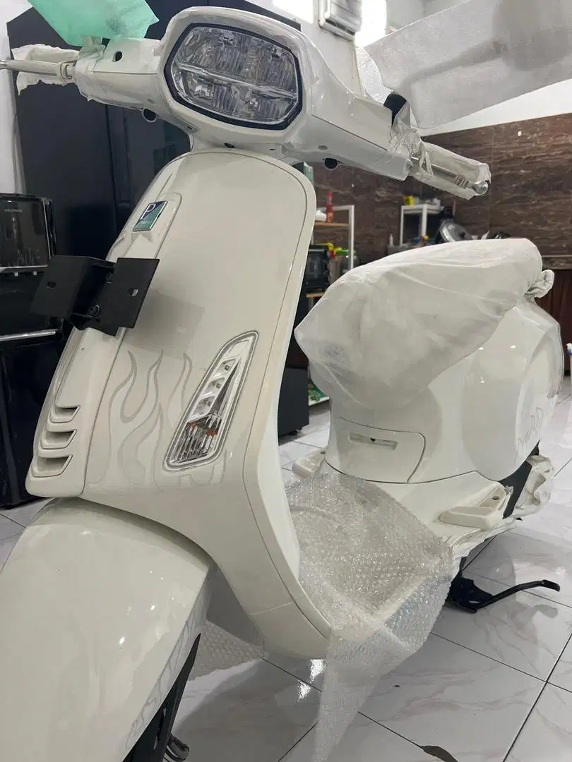 Dijual Vespa piaggio 2022 serie justin biber