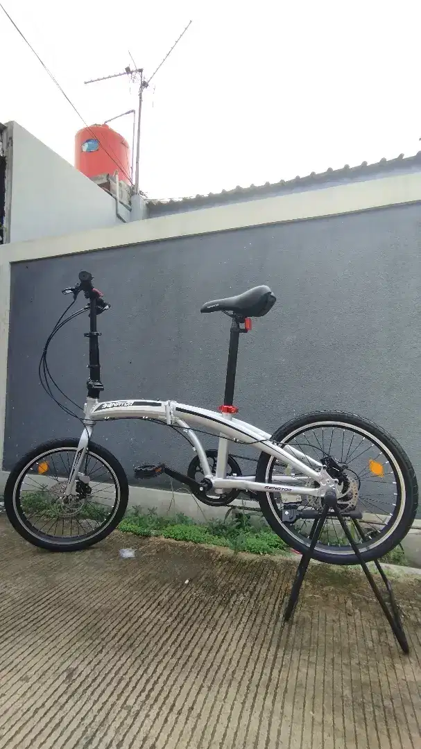 Sepeda lipat senator 20 inch frame alloy rem hidrolik masih kaya baru