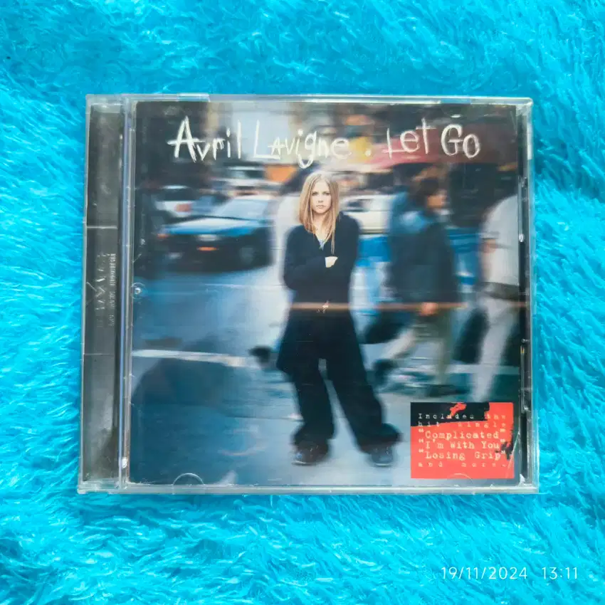 Avril Lavigne 'LET GO'