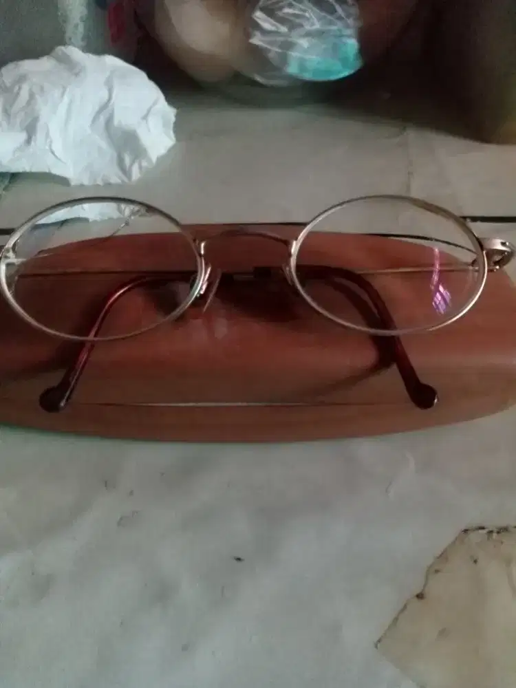 Kacamata wanita merk ESPRIT oril