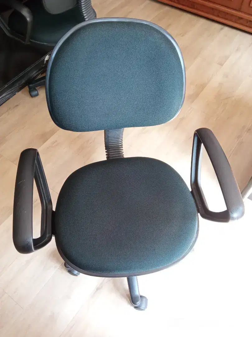 Dijual Kursi Kantor ada Roda
