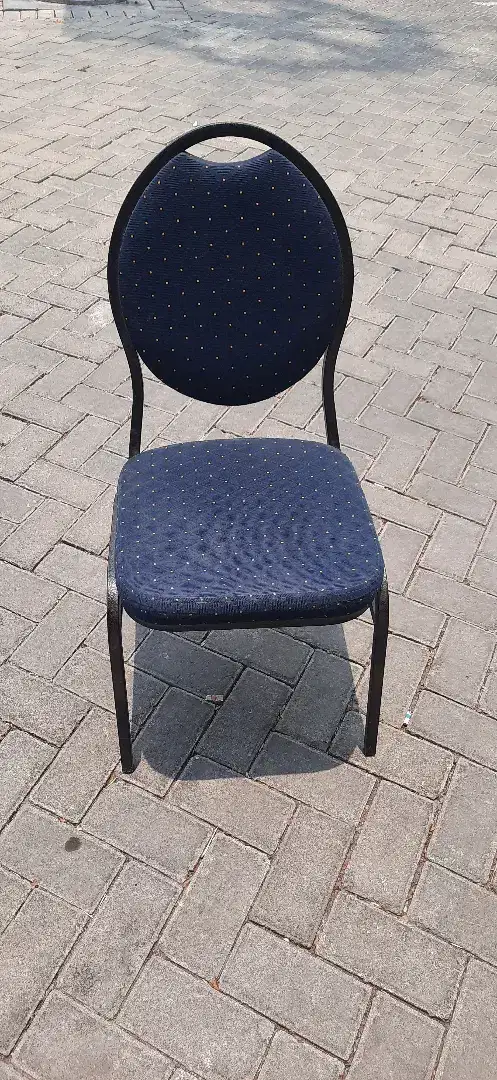 Kursi Kantor / Makan kondisi sangat layak pakai