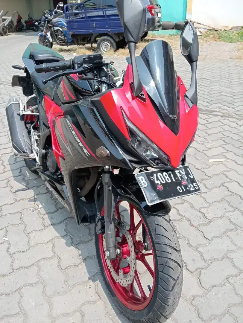 Promo DP 300 +Hadiah Hp Samsung A05 Honda CBR 150 R tahun 2019