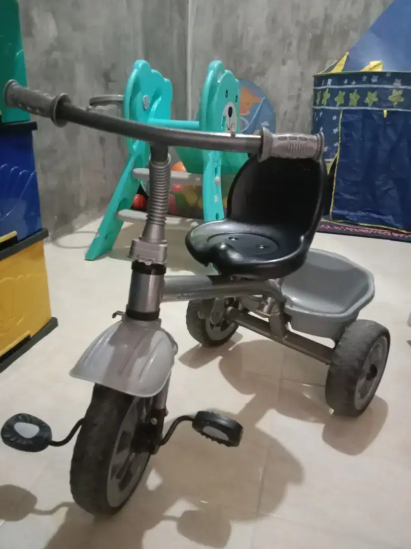 Sepeda stroller anak roda 3