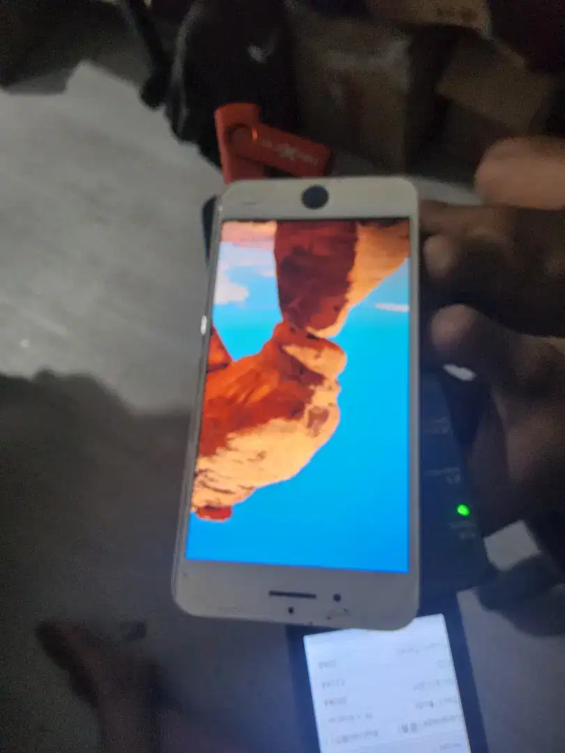 LCD IPHONE 7 PLUS ORIGINAL COPOTAN MINUS RETAK SELEBIHNYA NORMAL