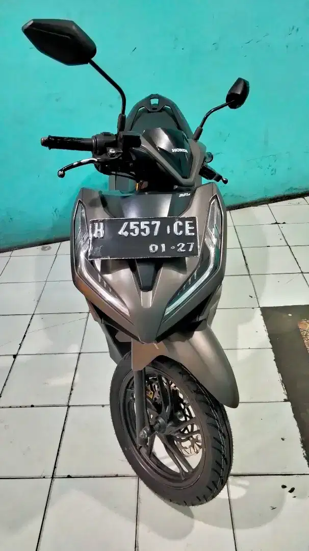 Honda Vario 150 keyless 2021 akhir plat H